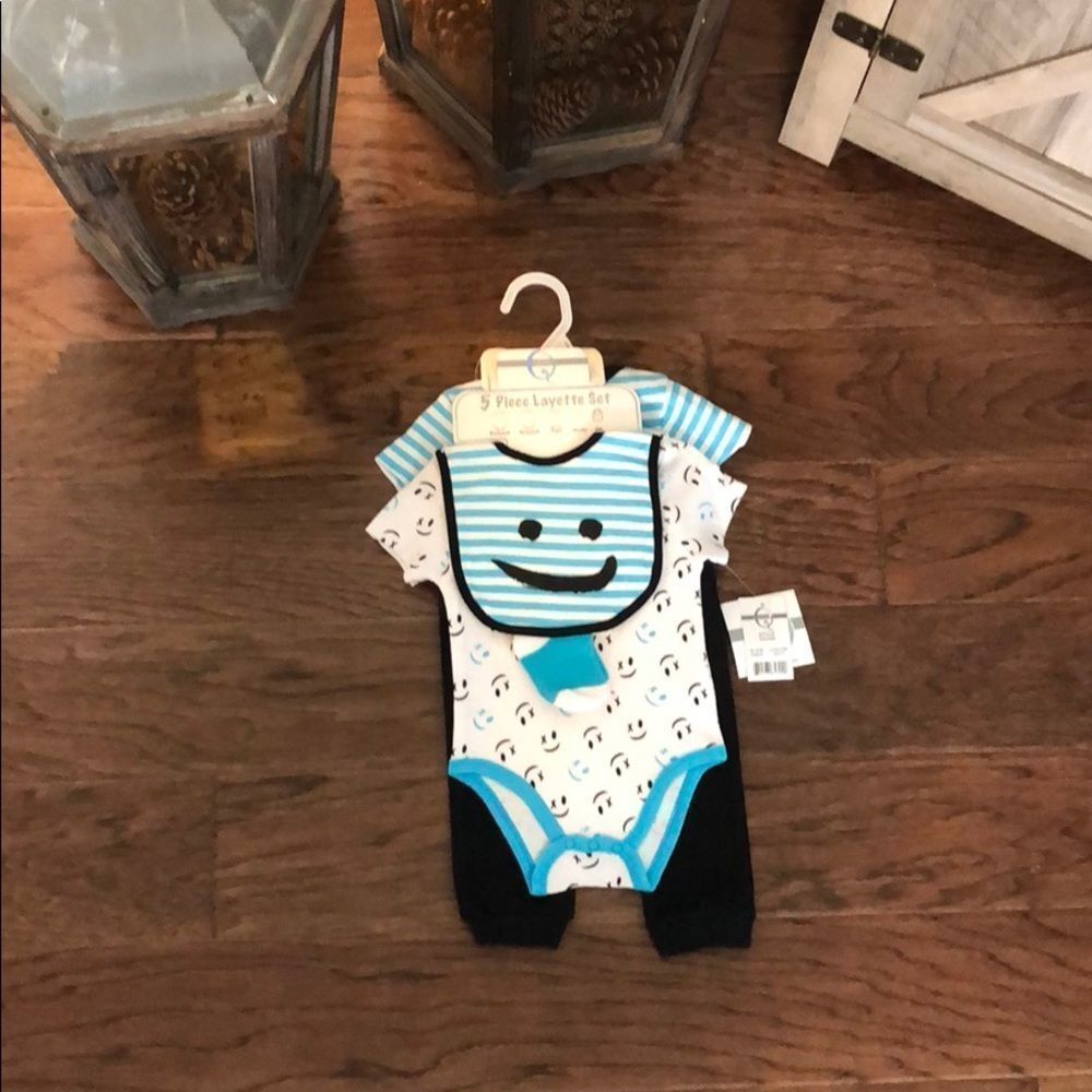 NWT 5 Piece Layette Set